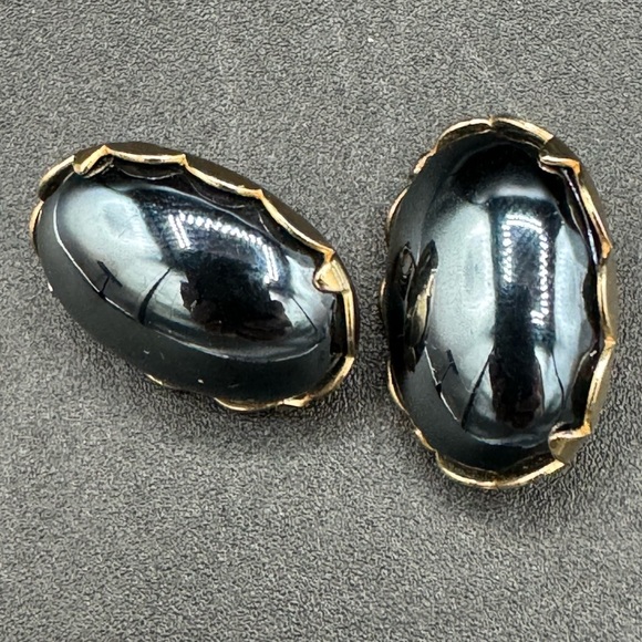 Vintage Mid-Century Sarah Coventry Black Mirror Cabochon Clip On Earrings - Picture 1 of 12
